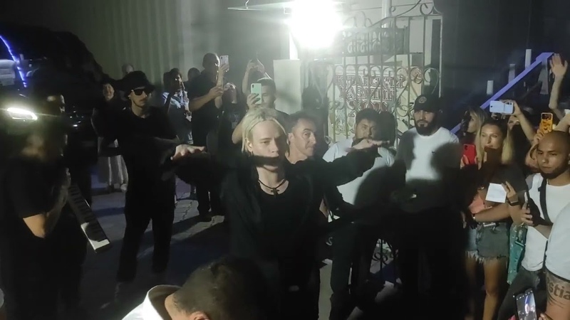 SHAMAN с фанатами после концерта