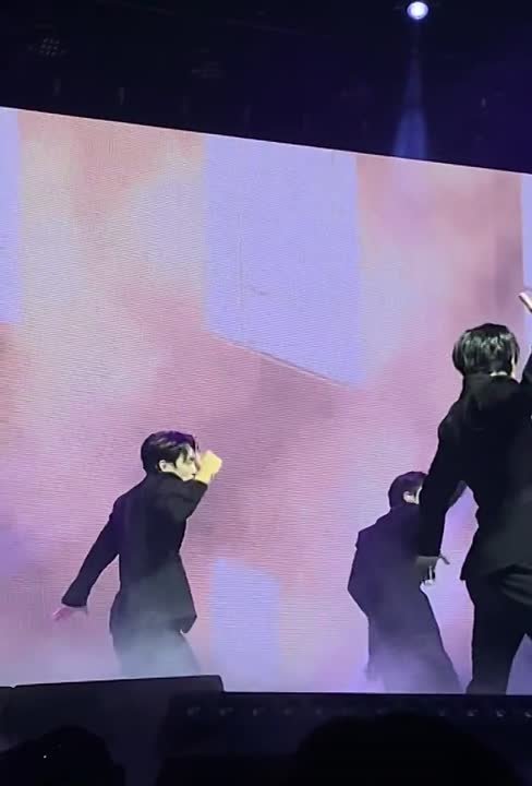 231111 "OVERTURN" Fan Concert