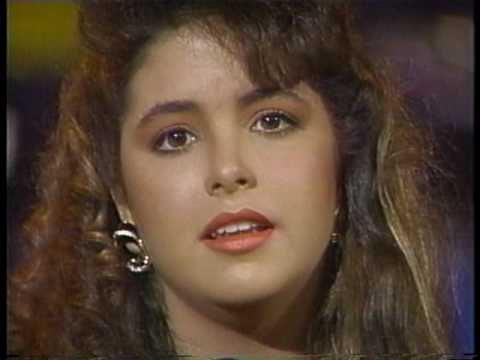 Lucero Hogaza León