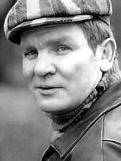 Александр Январев (23.10.1940 - 11.02.2005)  советский и российский актёр театра и кино.
