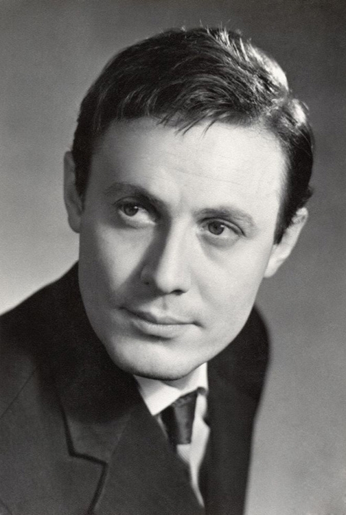 Юрий Соломин (18.06.1935 - 11.01.2024)  оветский и российский актёр и режиссёр театра и кино