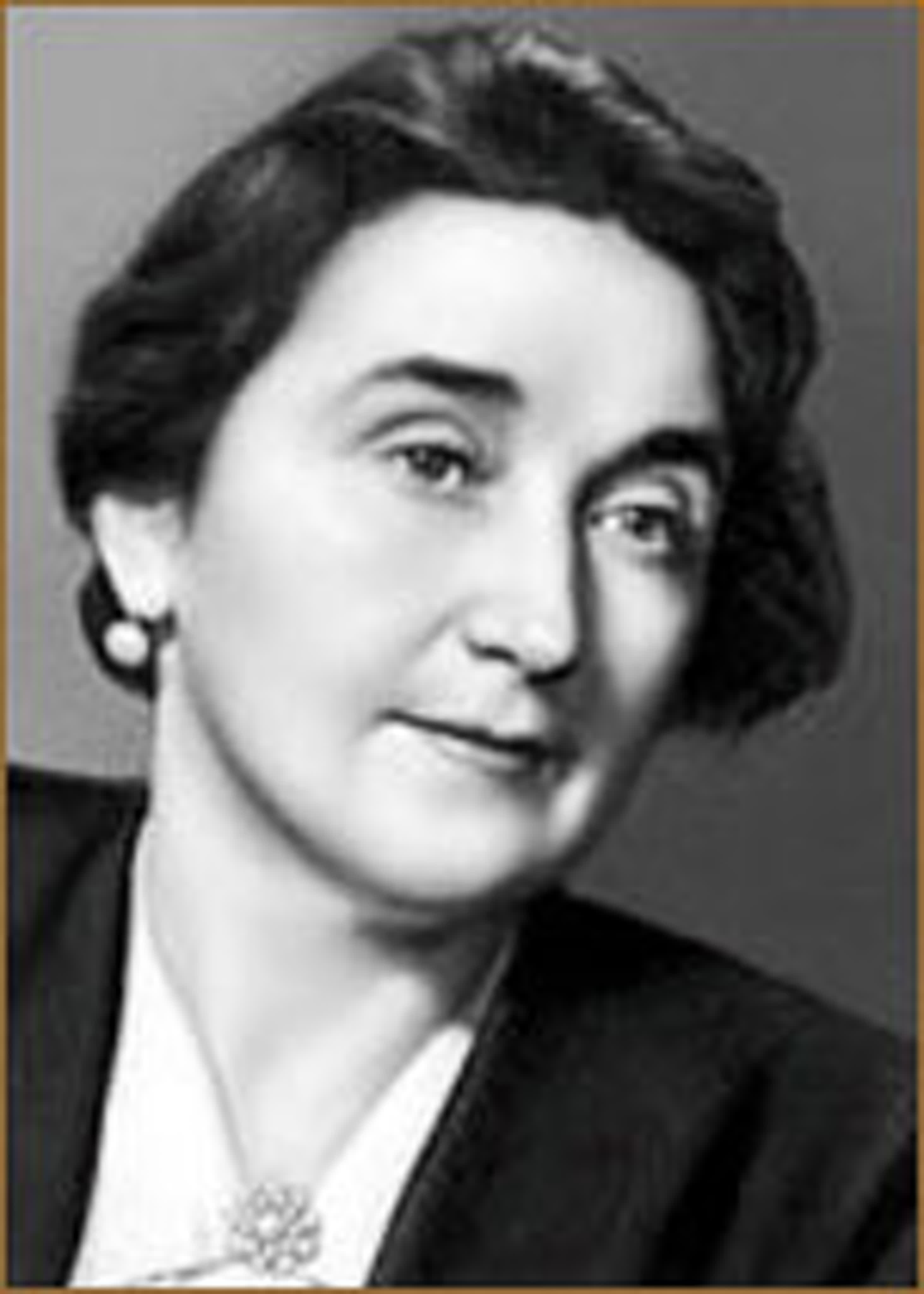 Любовь Добржанская (24.12.1905 - 03.11.1980)  советская актриса театра и кино, певица; народная артистка СССР (1965)