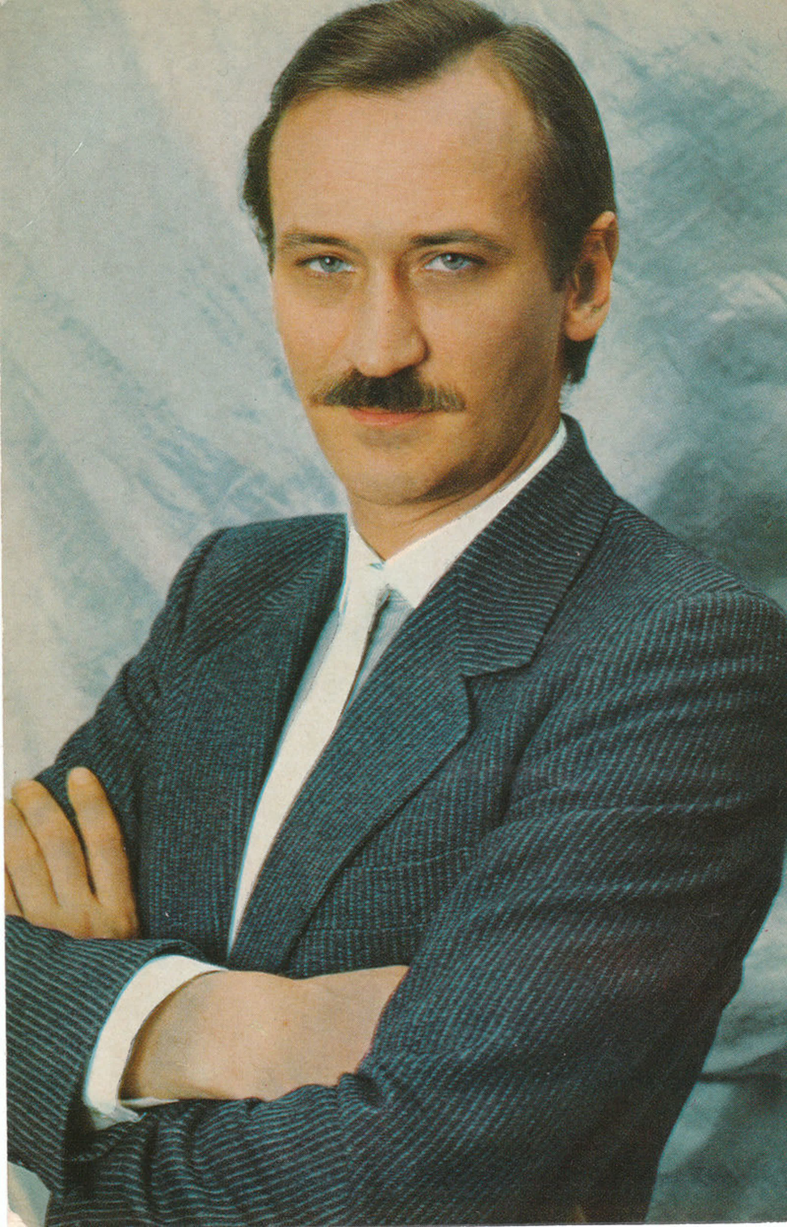 Леонид Филатов (24.12.1946 - 26.10.2003) оветский и российский актёр театра, кино и озвучивания, кинорежиссёр, поэт, драматург
