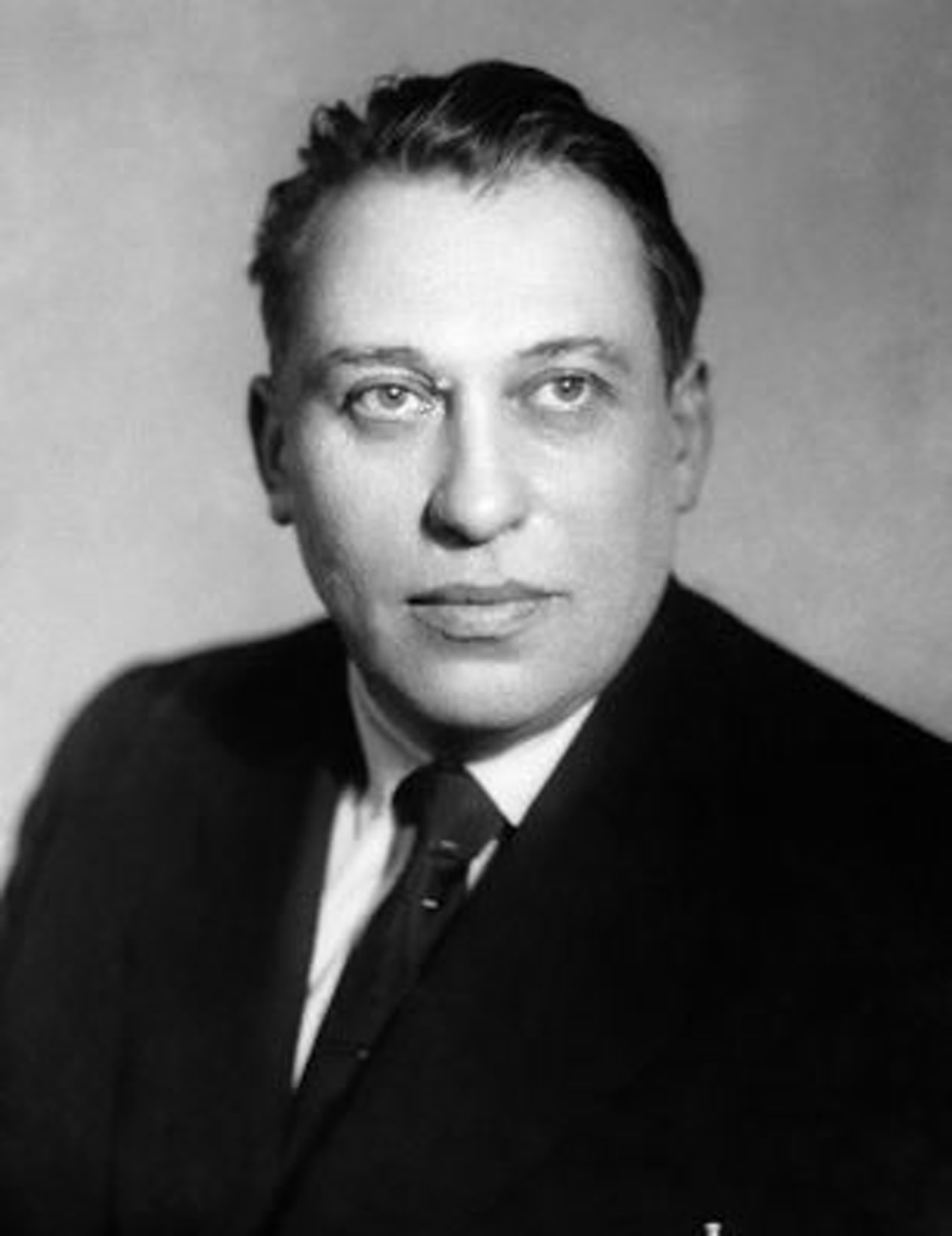 Павел Нилин (16.01.1908 - 02.10.1981)  русский советский писатель, сценарист и драматург