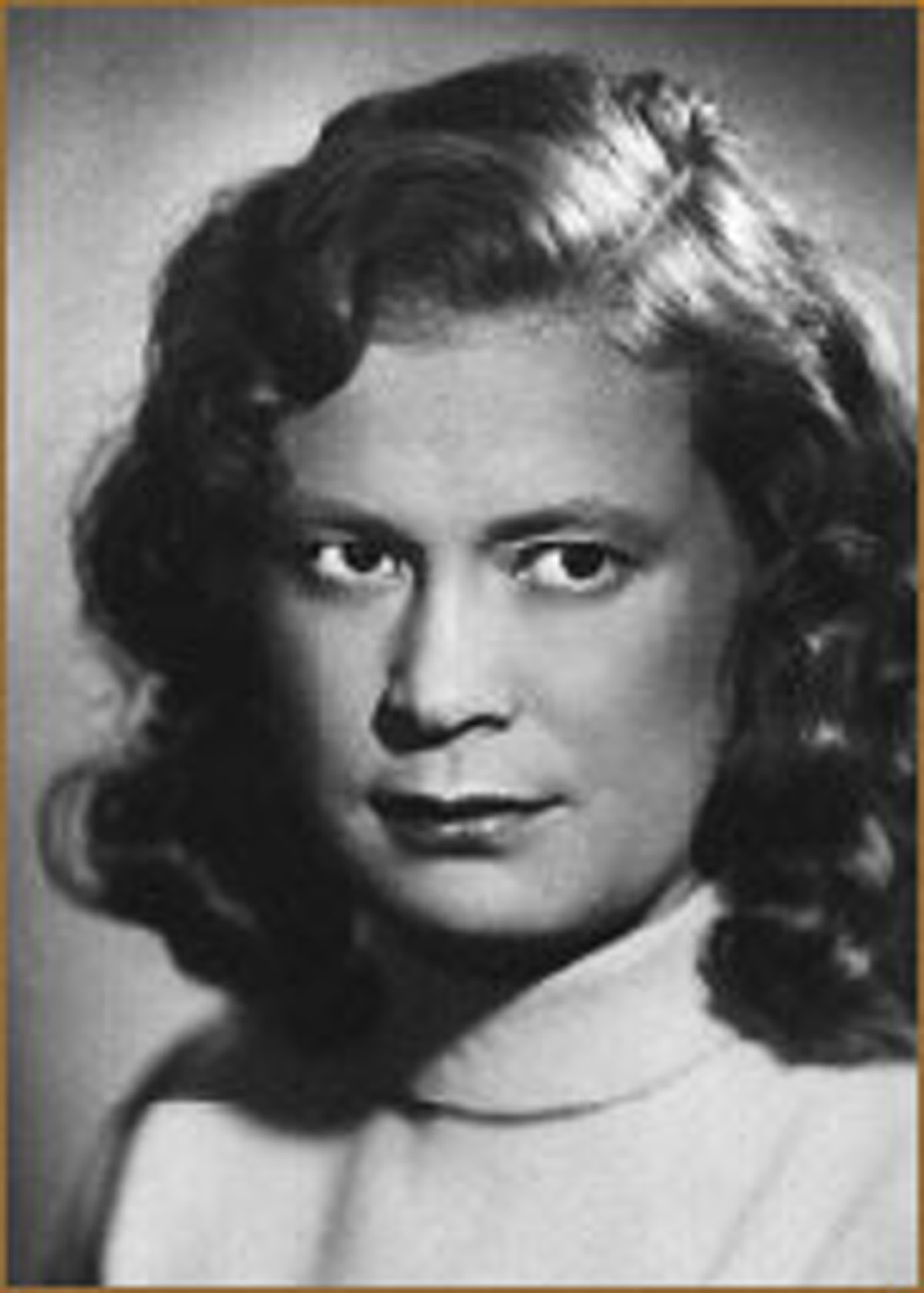 Тамара Алёшина (10.05.1919 - 21.09.1999)   советская актриса, заслуженная артистка РСФСР (1957).