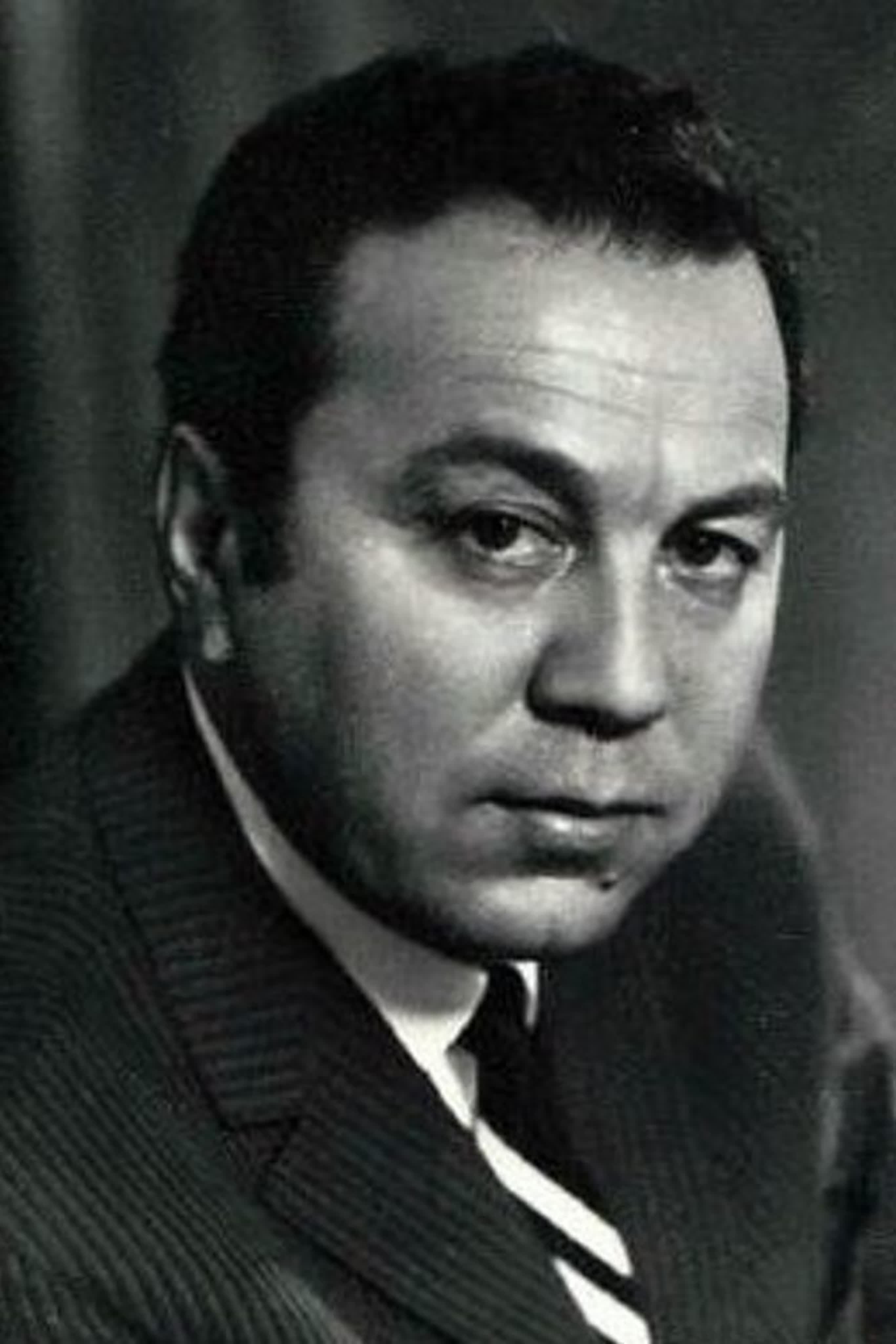 Михаил Водяной (23.12.1924 - 11.09.1987) украинский советский артист оперетты, театральный режиссёр, актёр кино
