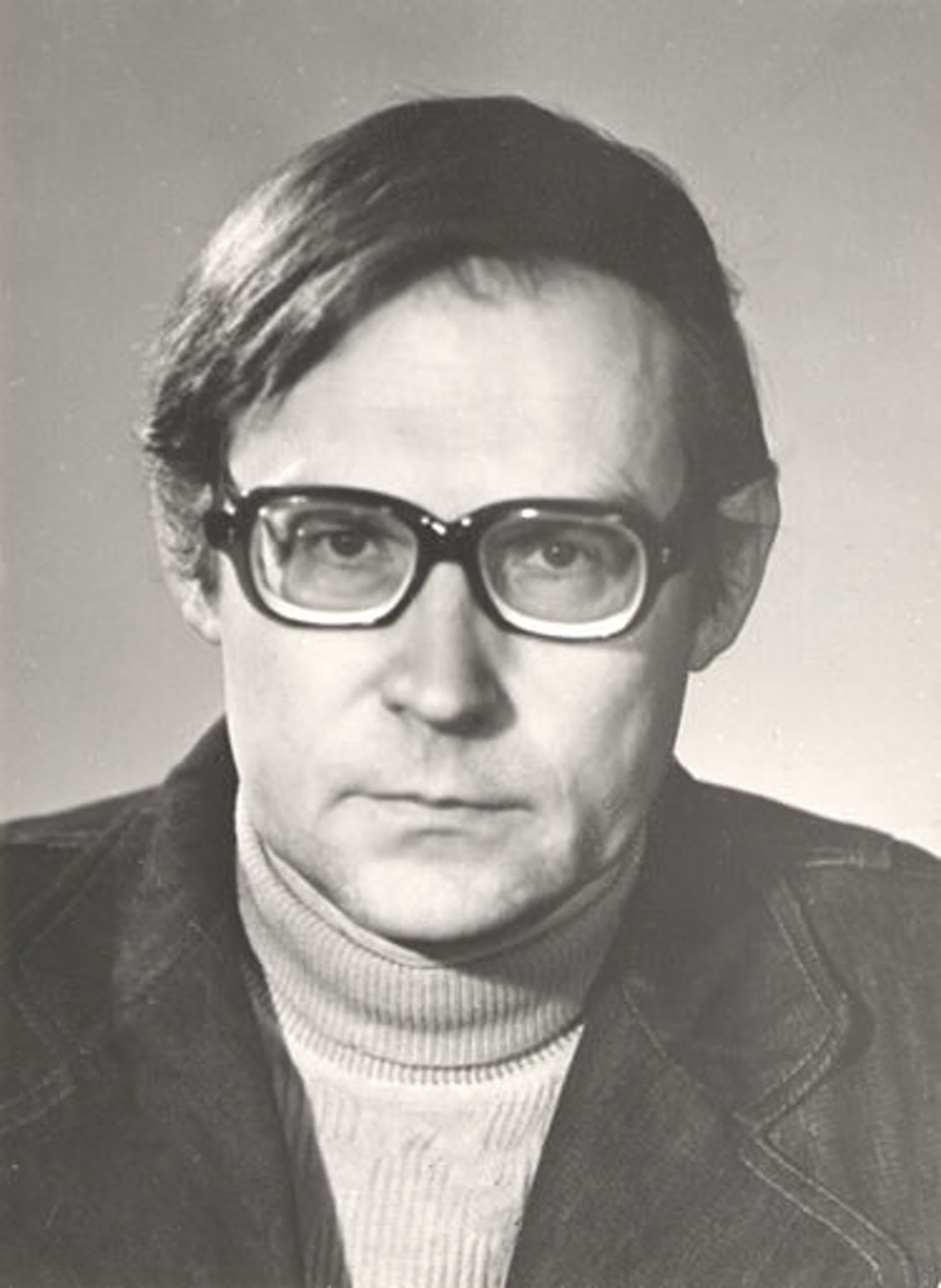 Ричард Викторов (07.11.1929 - 08.09.1983)  советский кинорежиссёр, сценарист