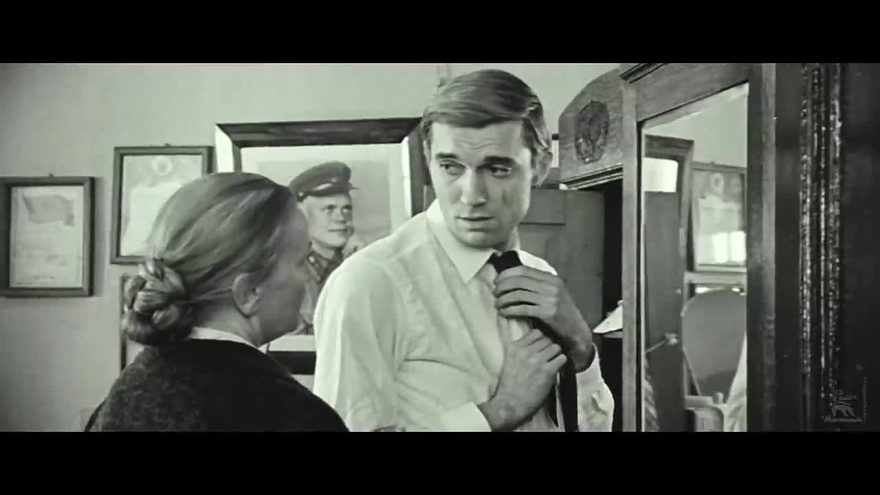 Евгений Григорьев (28.12.1934 - 06.08.2000) советский и российский сценарист. Заслуженный деятель искусств РСФСР (1982). Лауреат