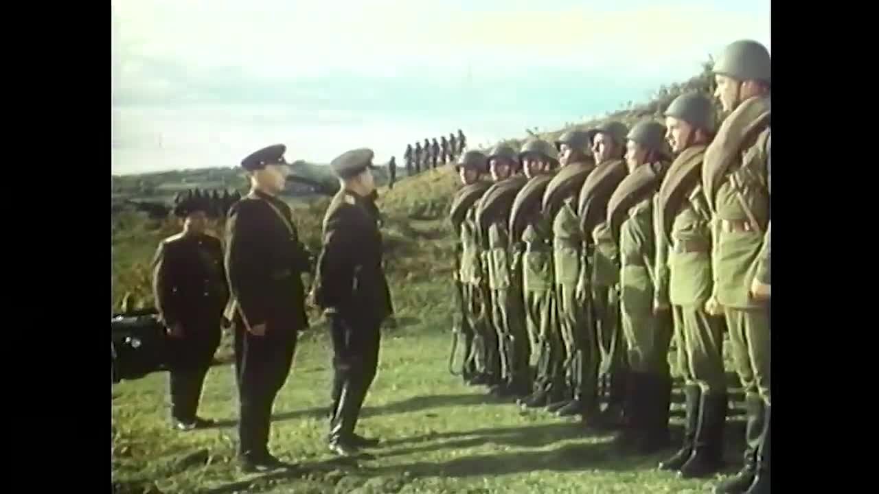 Леонид Харитонов советский актёр театра и кино, заслуженный артист РСФСР (1972).