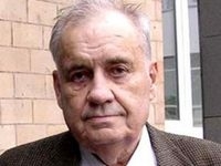 Эльдар Рязанов (18.11.1927 - 30.11.2015) советский и российский кинорежиссёр, сценарист, актёр, поэт, драматург, телеведущий, пе