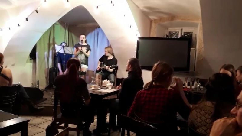 Концерт Анны в составе группы #luckycoin