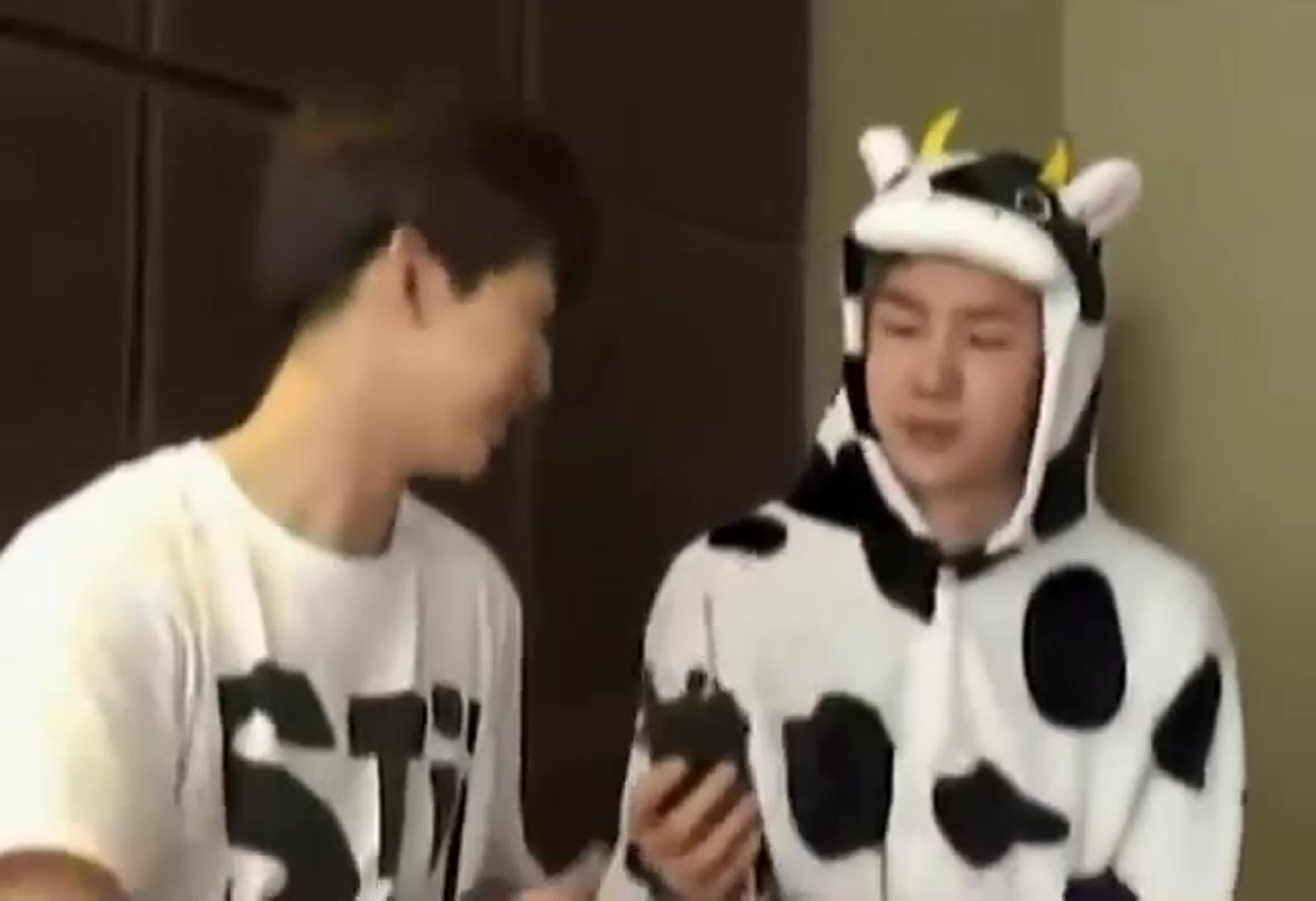 UNIQ
