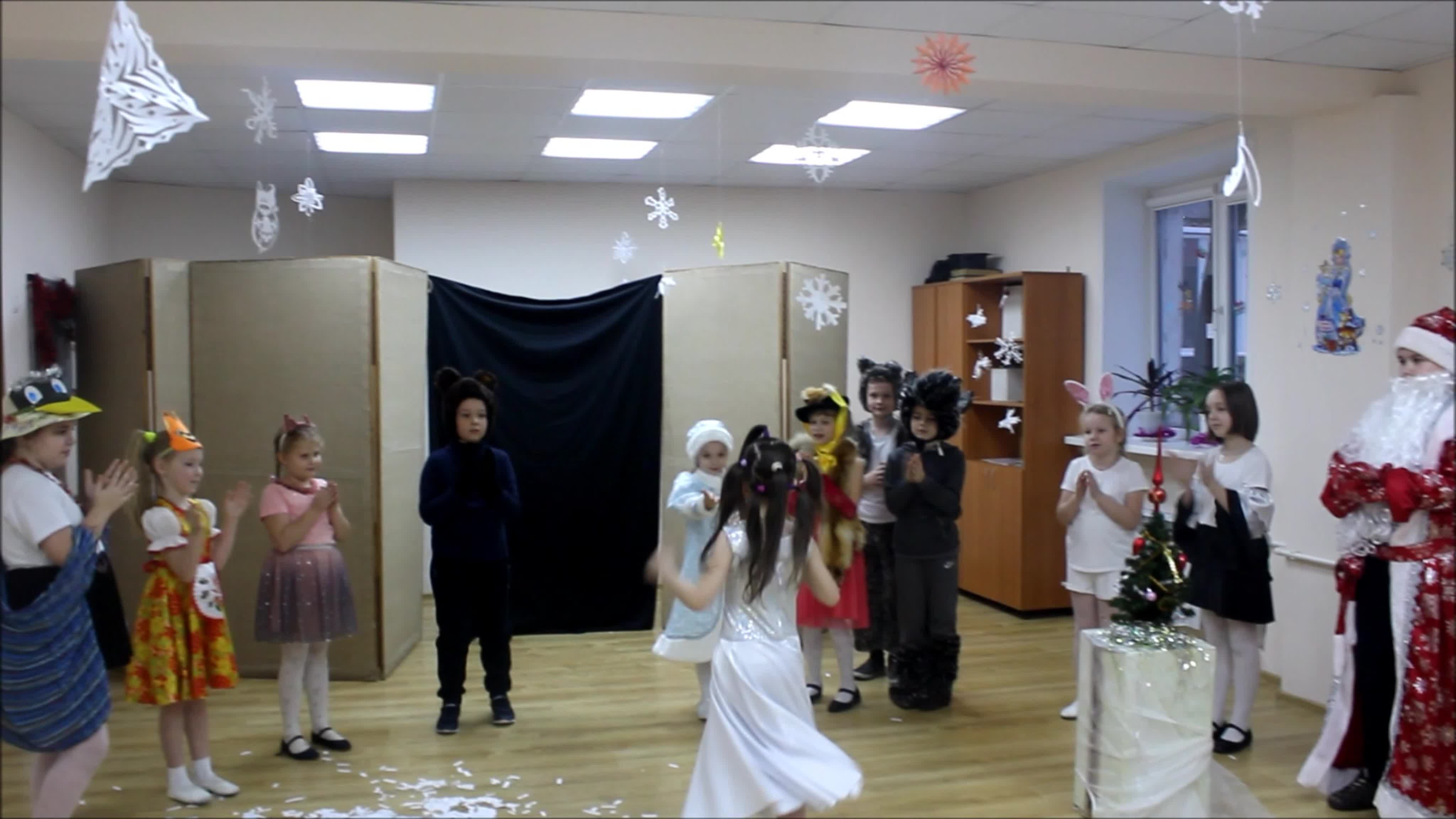 Творческие показы всех групп 2 года обучения (декабрь 2020)