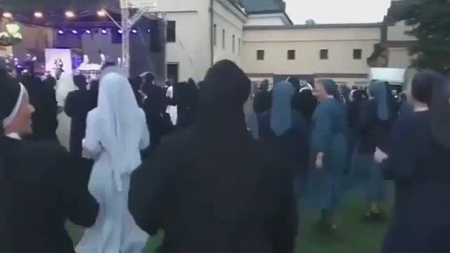 C/O/U/B - http://coub.com/964561d4fc62019b85f40d64a2fae77f
