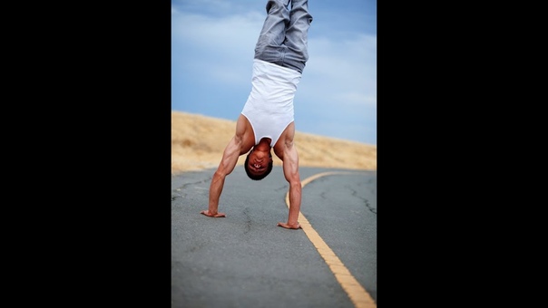 Стойка на руках (Handstand)