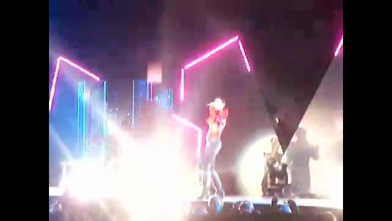 2008: «Glow In The Dark Tour»