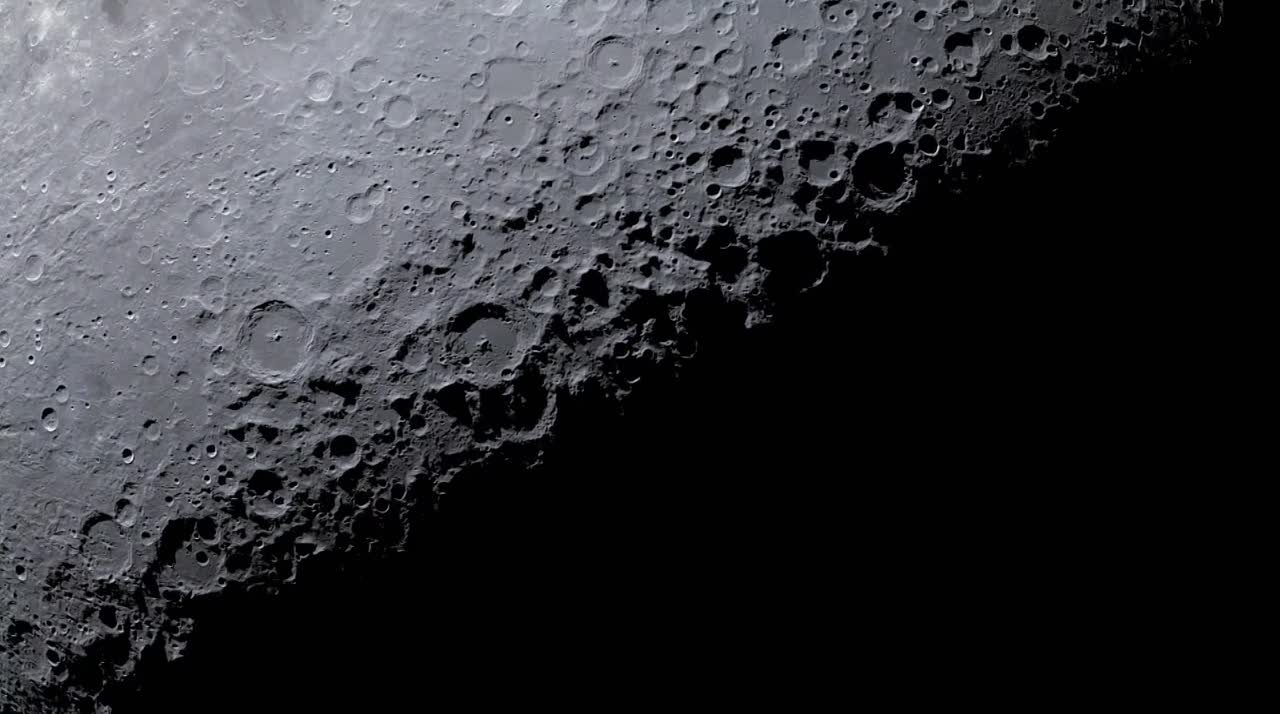 Загадки Луны с Дара О Бриэном