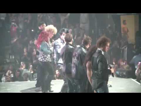 48. Adam Lambert - American Idol Tour 2009: Bridgeport, Connecticut (Arena at Harbor Yard),  10.09.2009