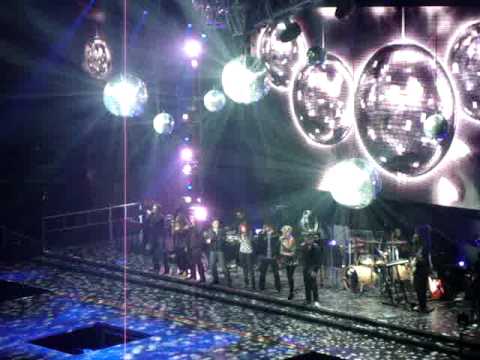 41. Adam Lambert - American Idol Tour 2009: Minneapolis, Minnesota (Target Center), 01.09.2009