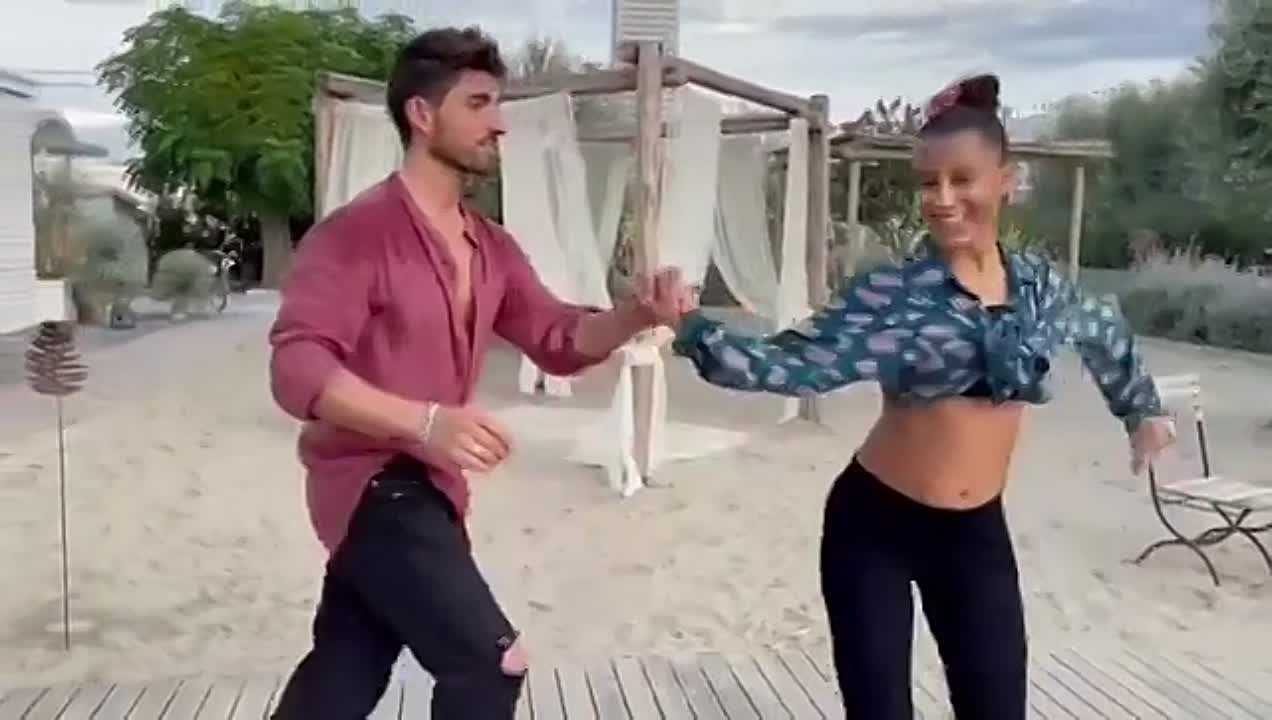 DANCE CLIPS