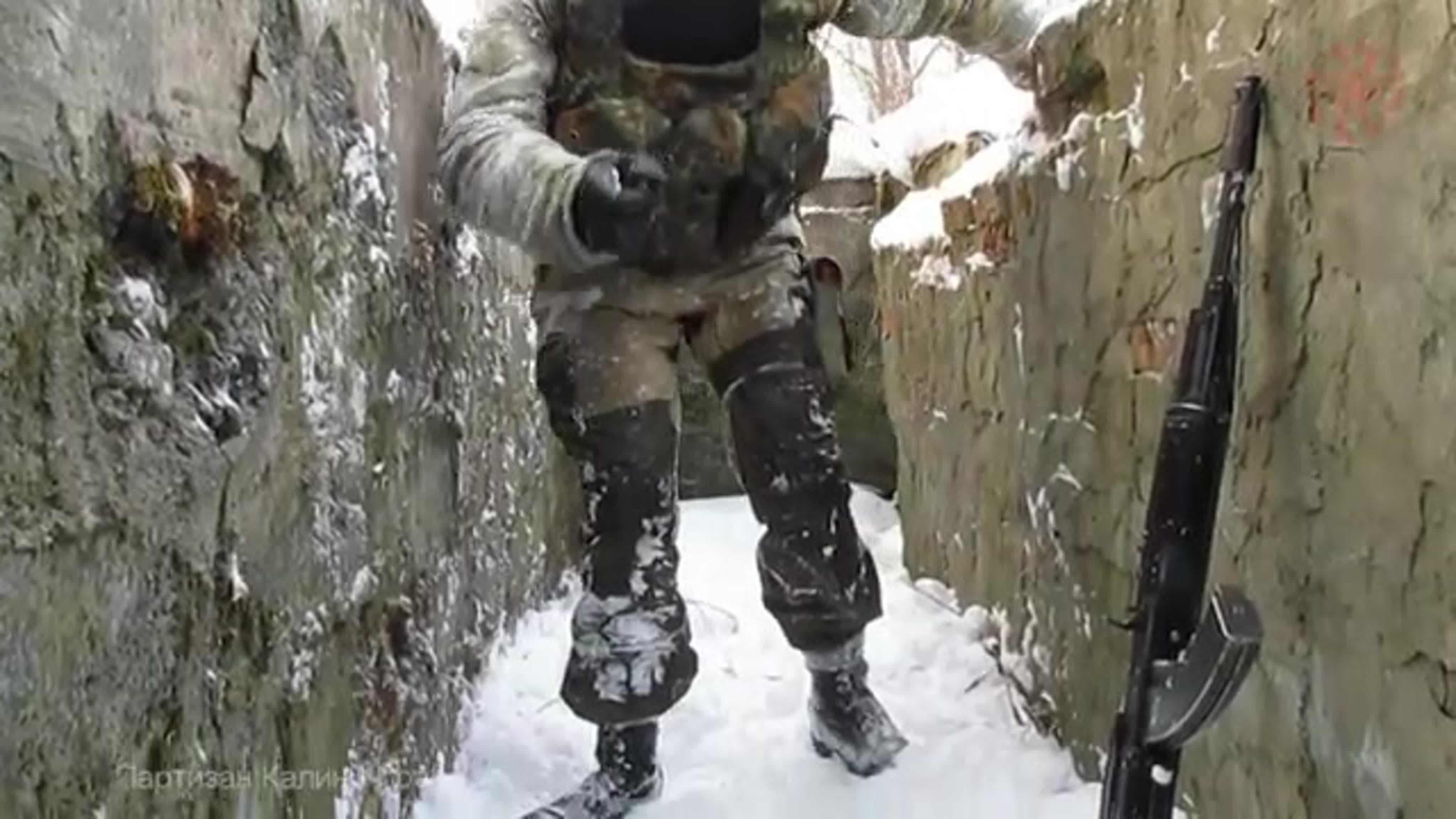 Зимой.