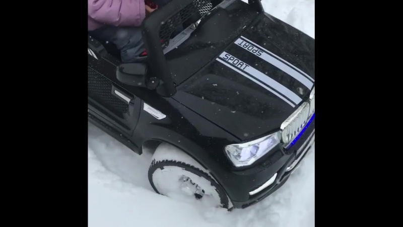 Видео машинок по снегу