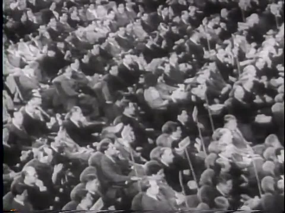 1945