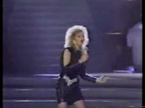 BONNIE TYLER