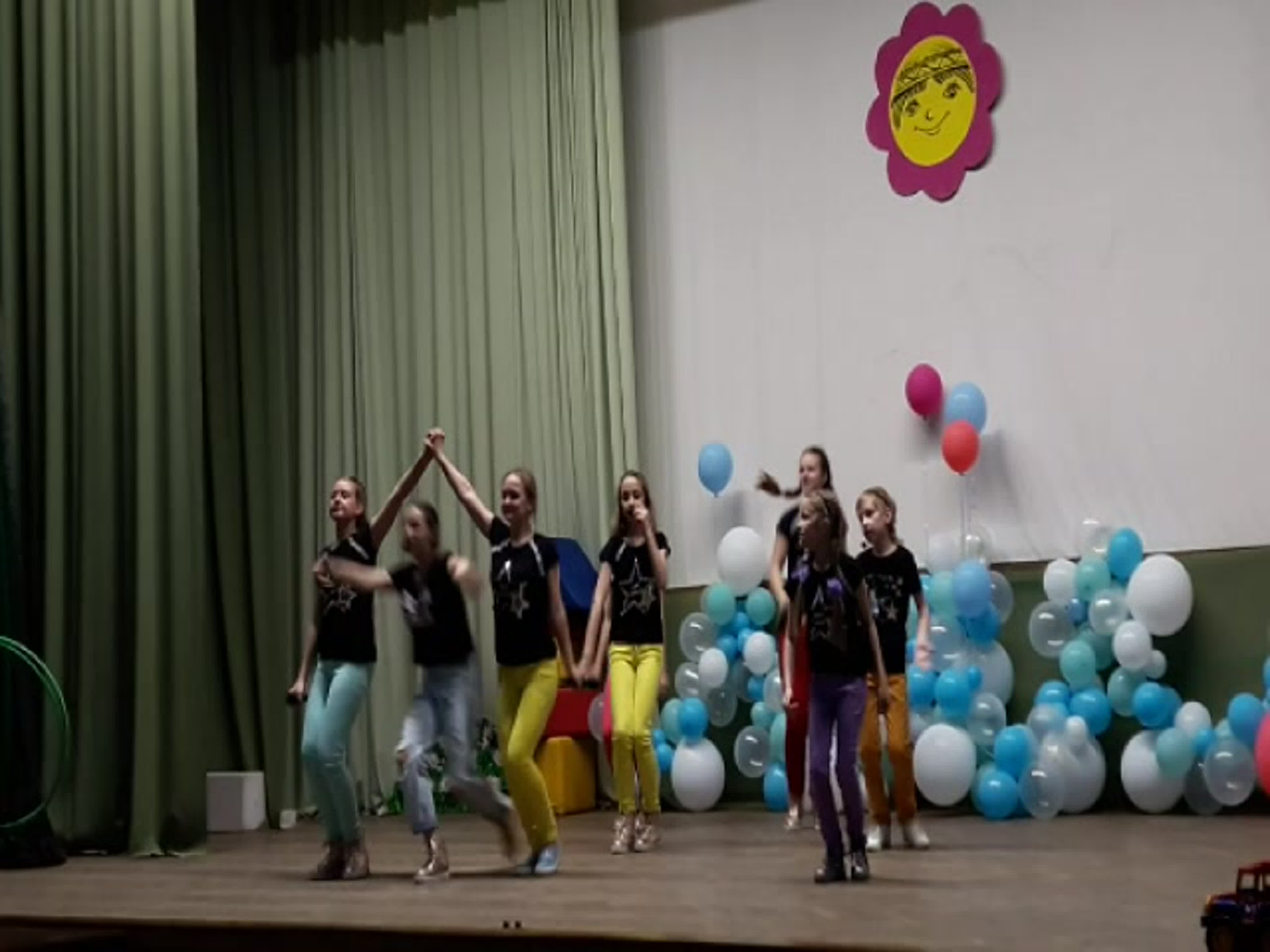 2019 \\ Шоу Солнышко смеется (3 июня)