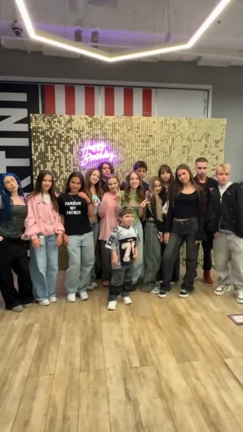 From vova_levchenko's Likee - Вова Левченко Likee ID: 374412279
