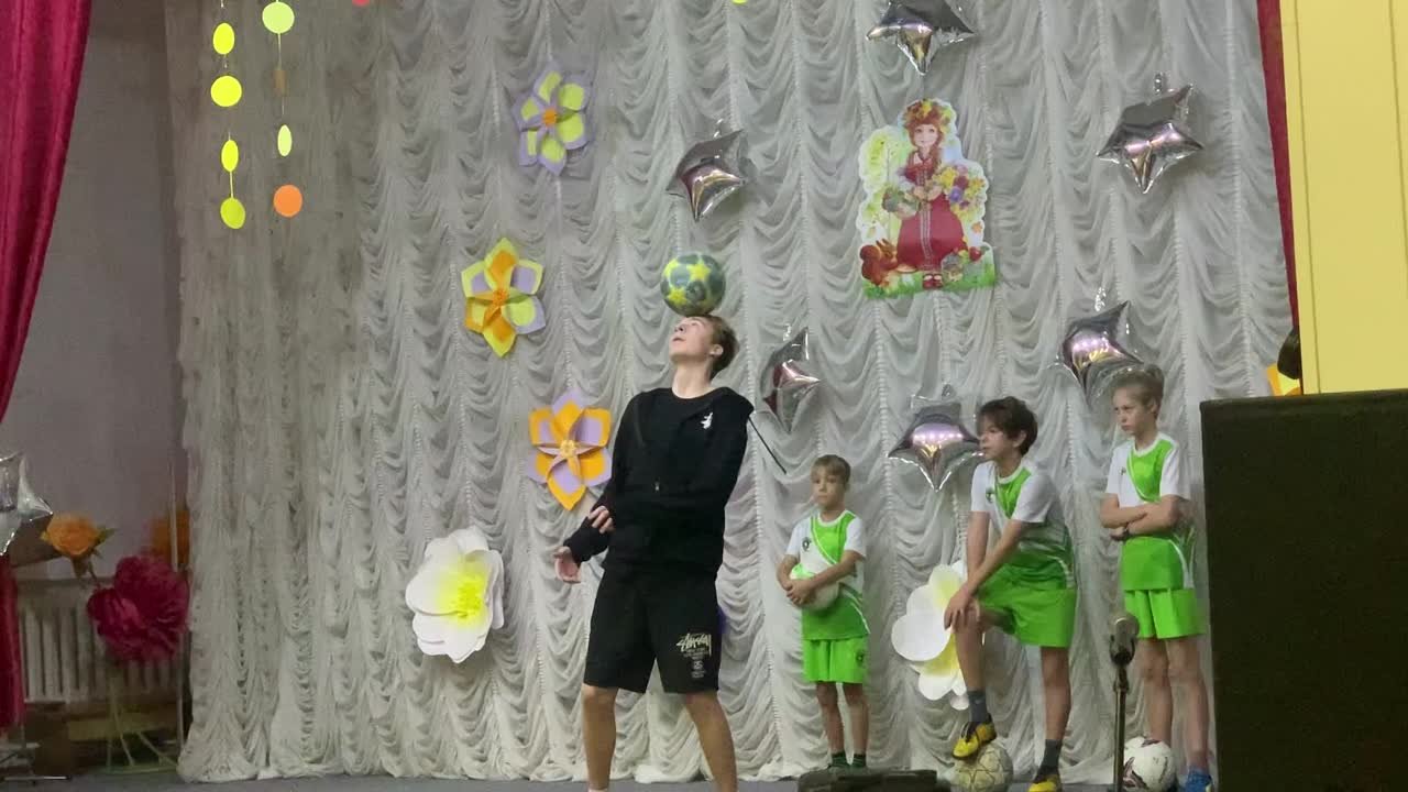 ФУТБОЛЬНЫЙ ФРИСТАЙЛ