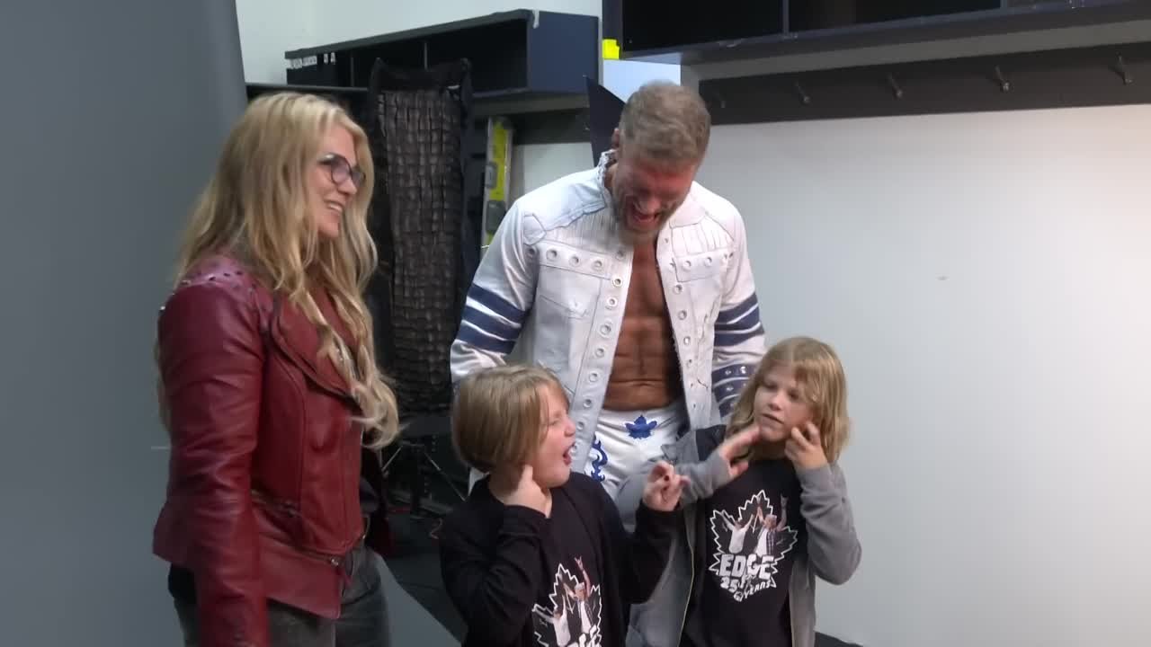 WWE Backstage of Shows