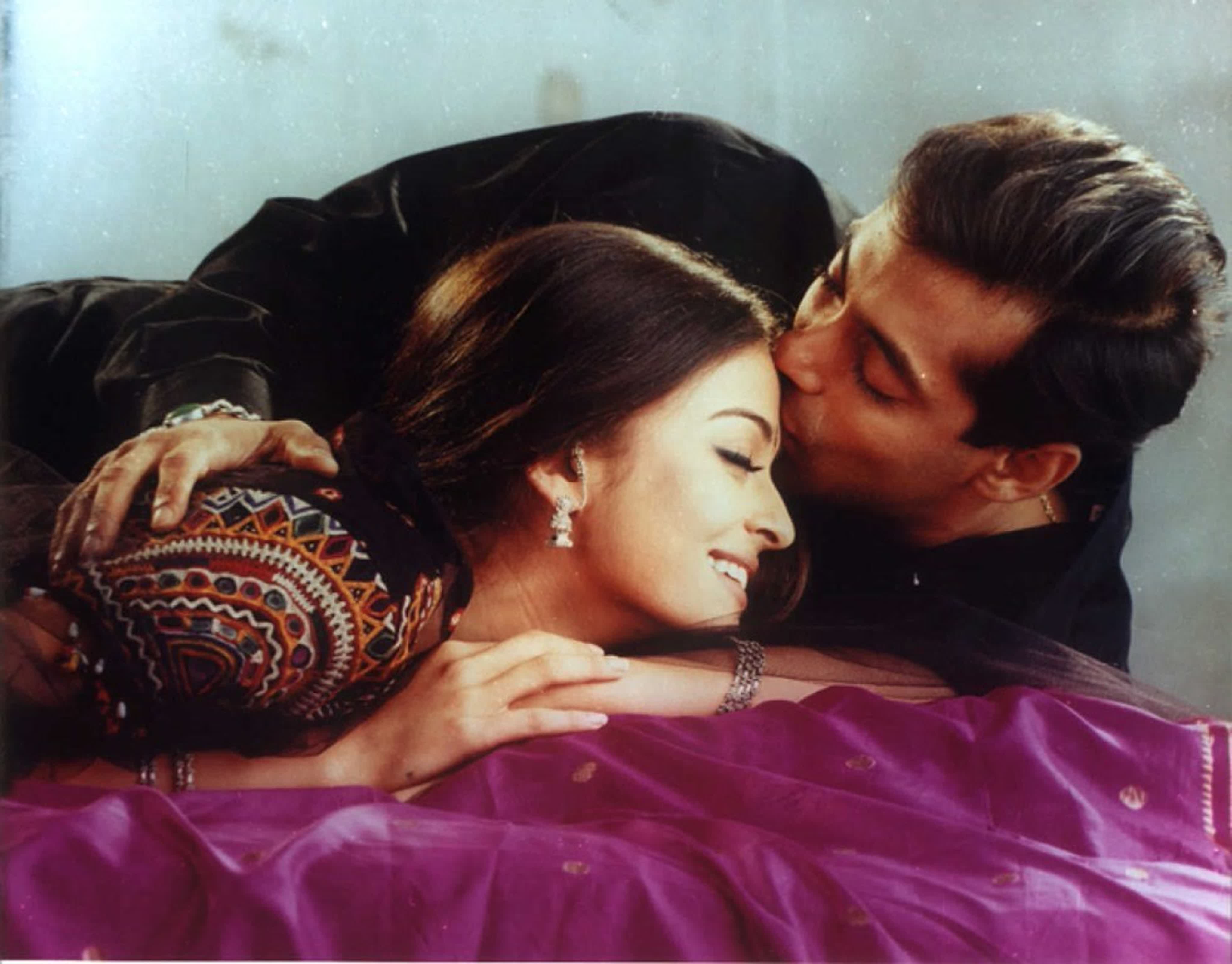 Клипы из фильма : Навеки твоя / Hum Dil De Chuke Sanam