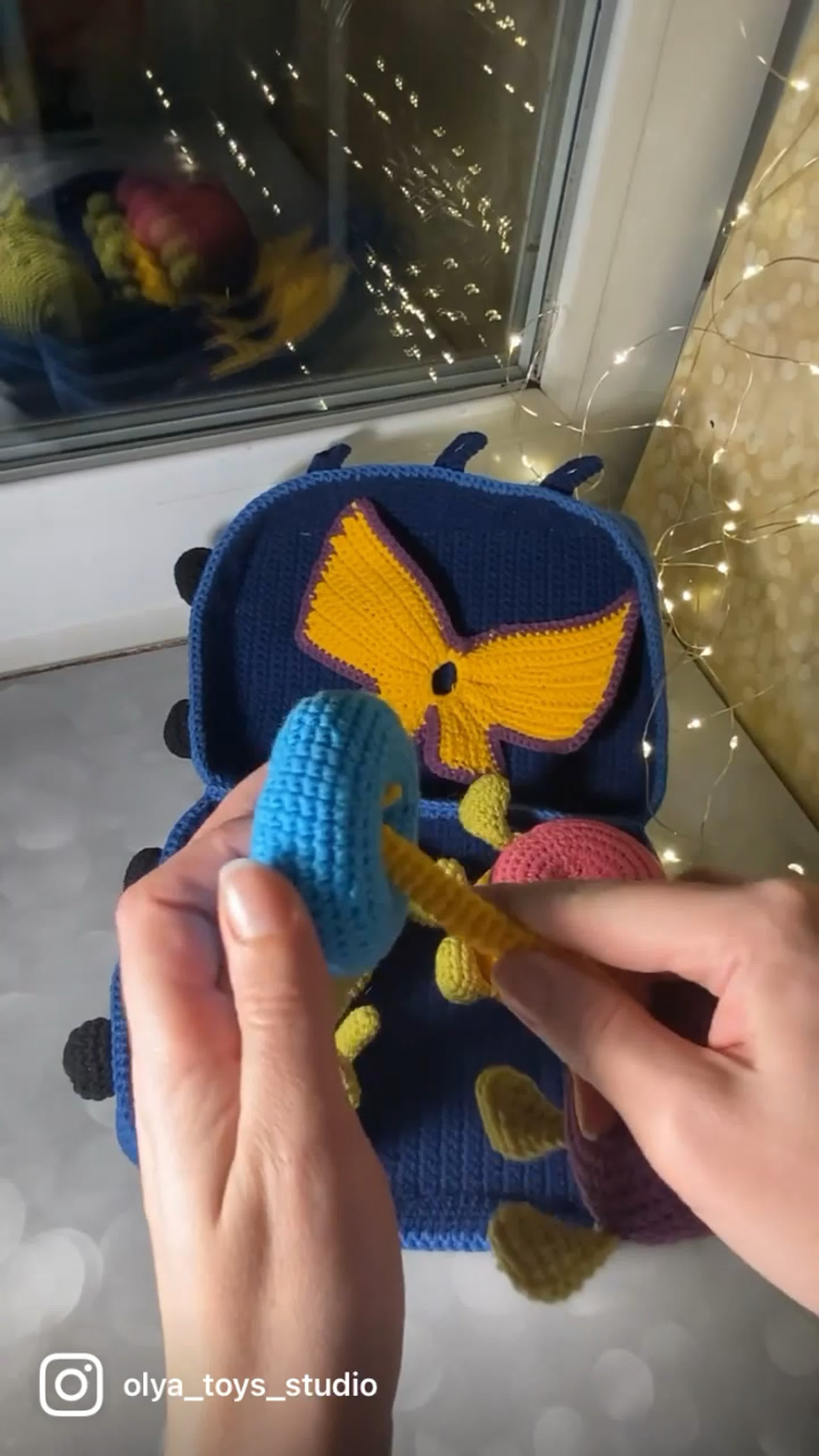 крючком