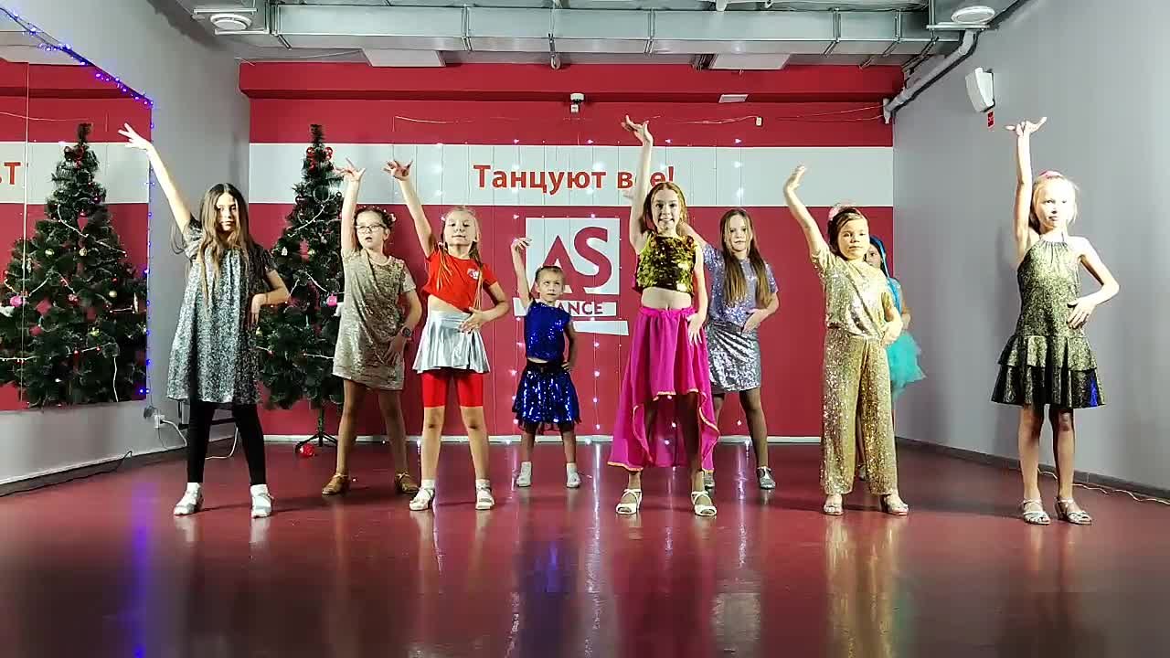 Новогодний детский праздник 24.12.2022