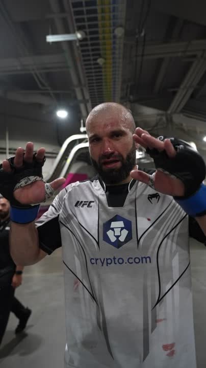 UFC Канзас-Сити: Холлоуэй vs Аллен