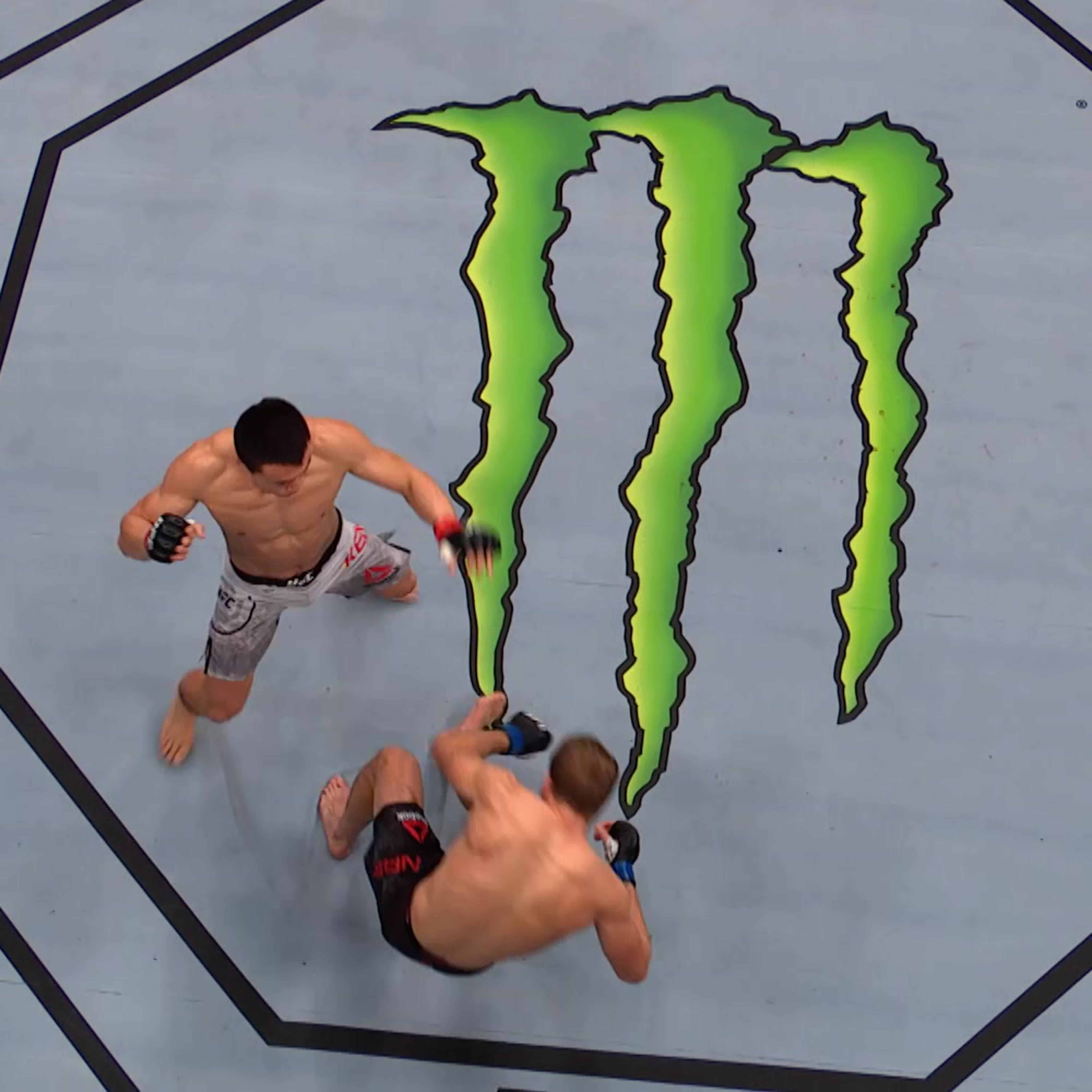 UFC Окленд: Фелдер vs Хукер