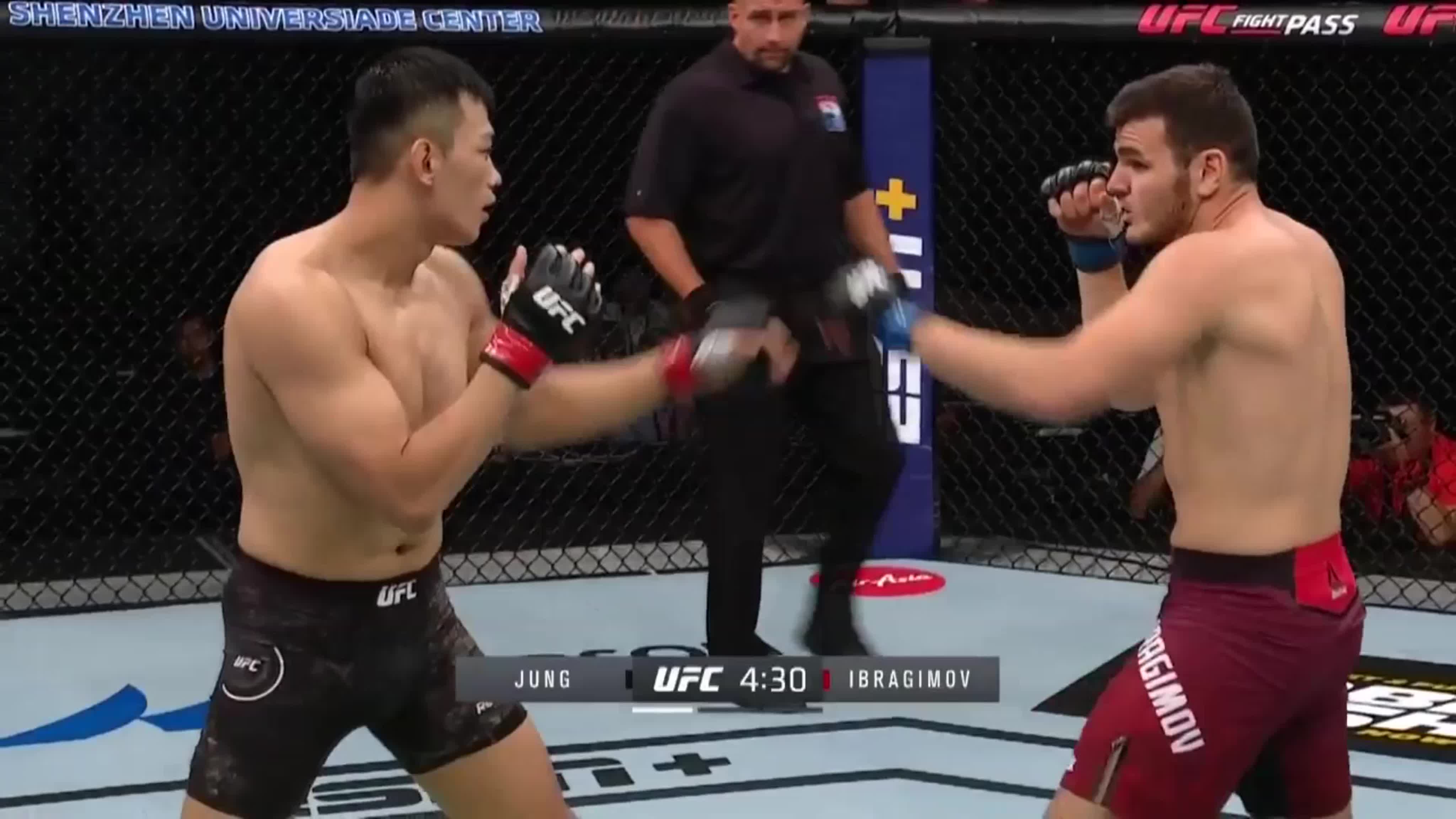 UFC Шэньчжэнь: Андраде vs Вэйли Жанг