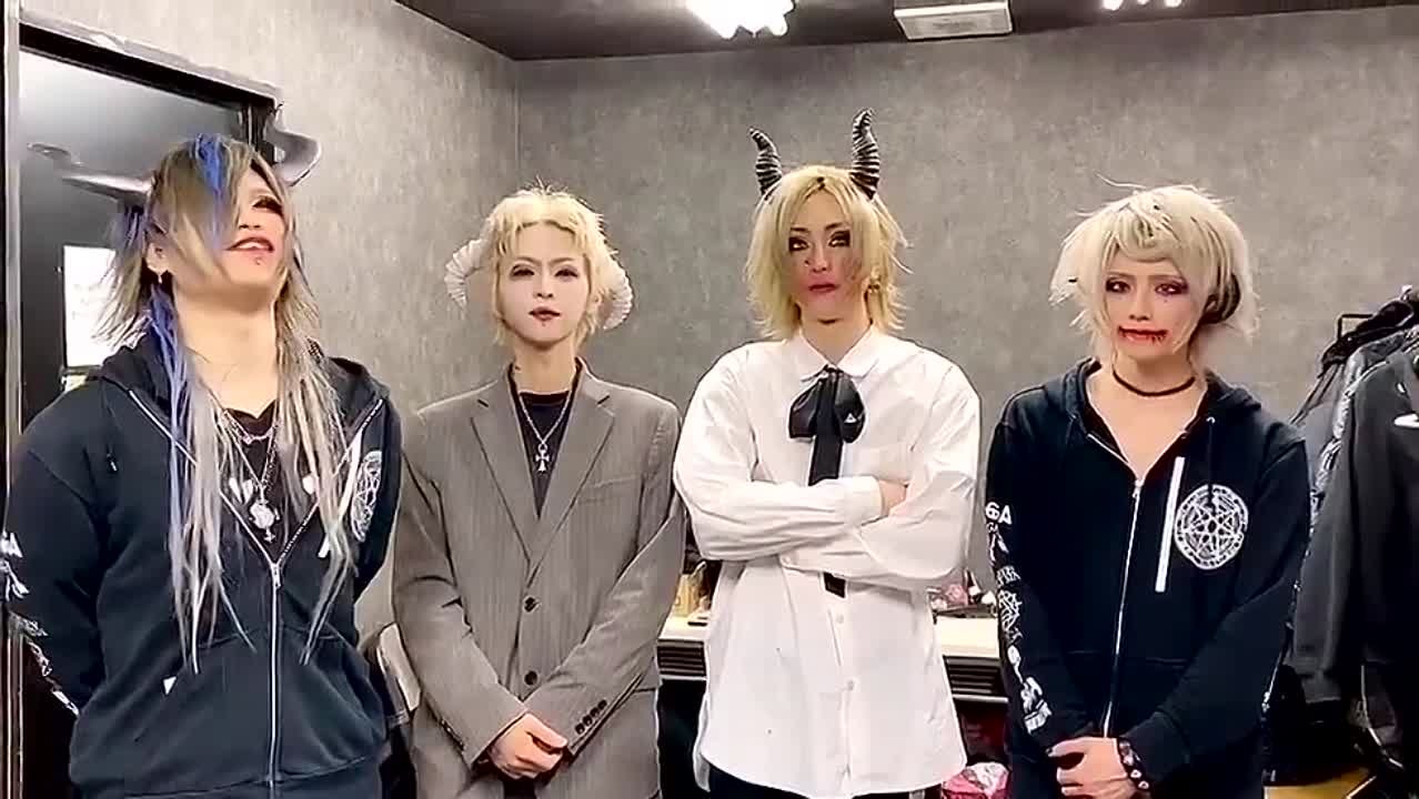 ☩ КОММЕНТАРИИ ☩