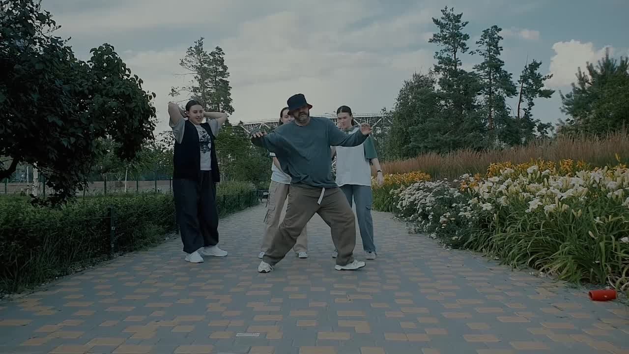HIP-HOP КОМАНДА / SKILLERS CREW
