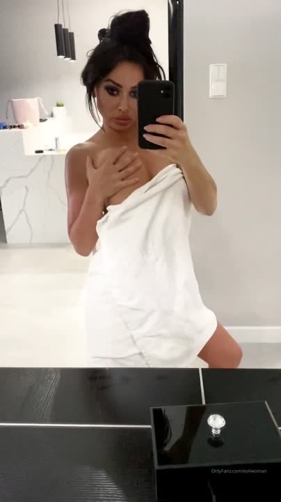 Evil Woman