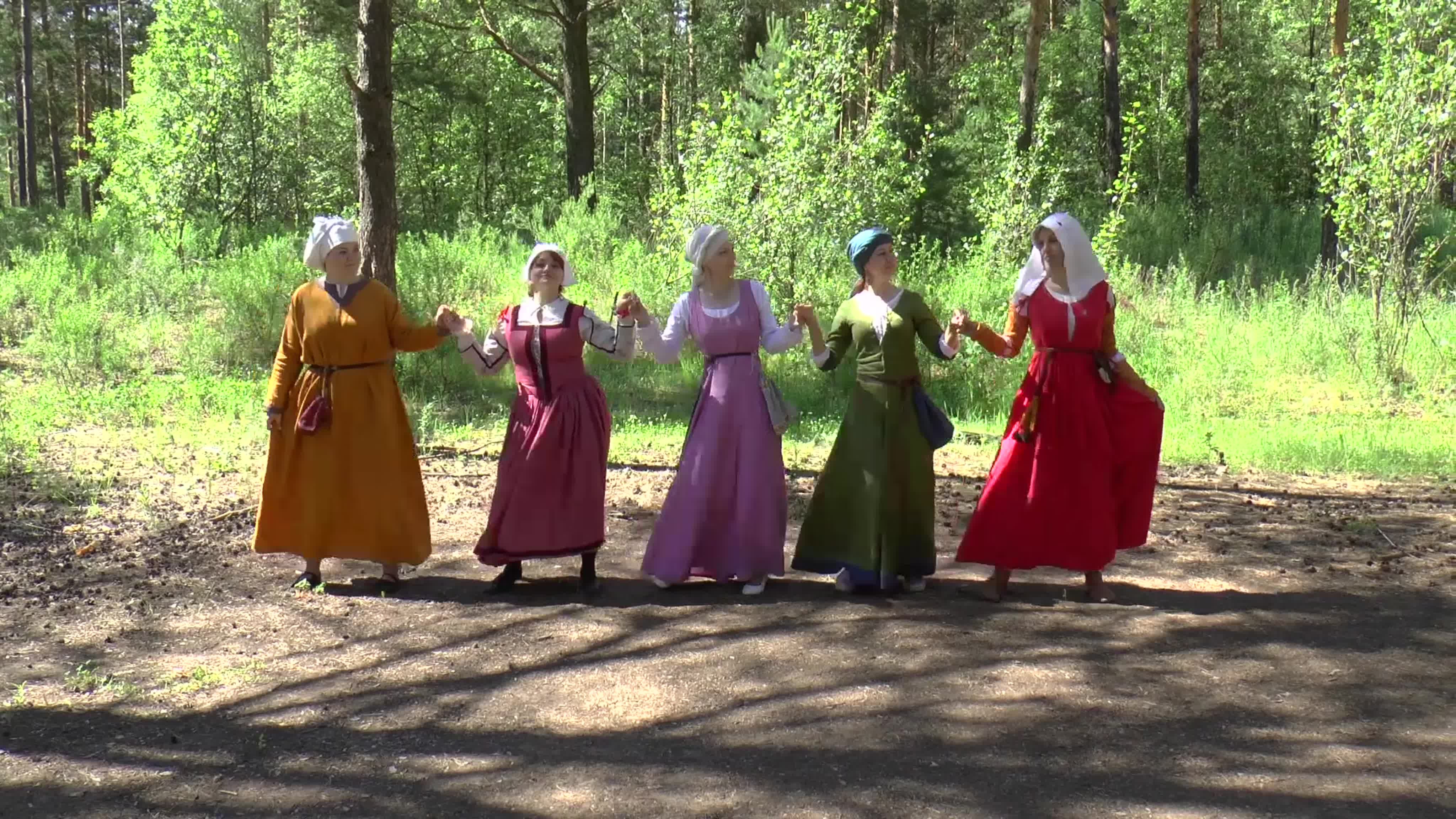 ТАНЦЫ СРЕДНЕВЕКОВЬЯ.