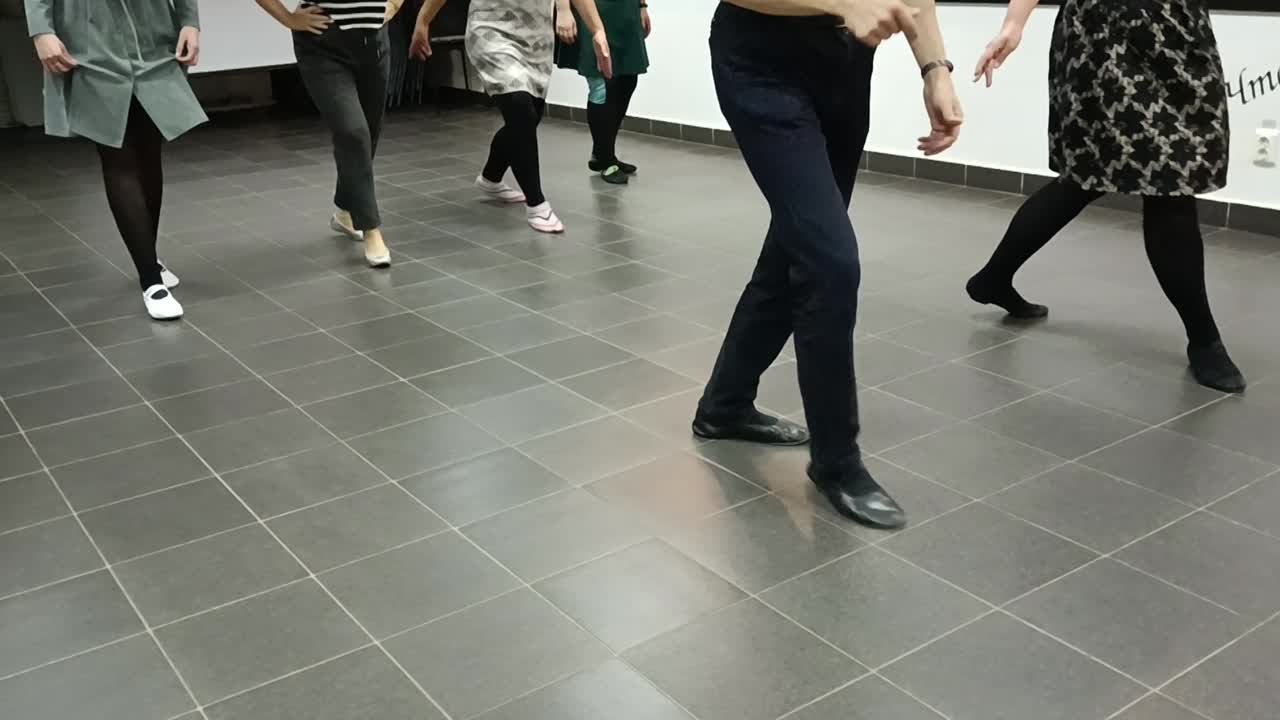УРОКИ ПО ТАНЦАМ.