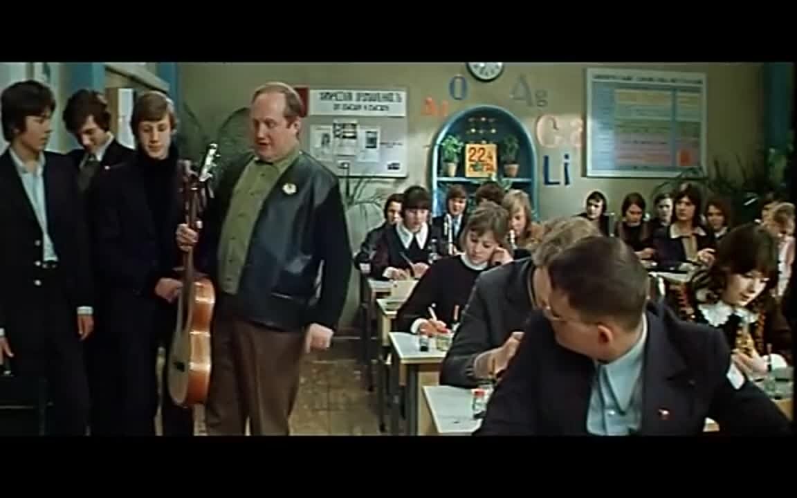 Розыгрыш - Лабораторная по химии (Practical Joke-Laboratory lesson of chemistry at secondary school)