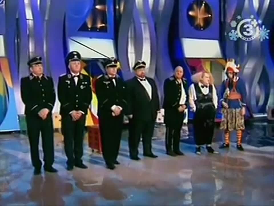 А в это время....срочное совещание у фюрера)
