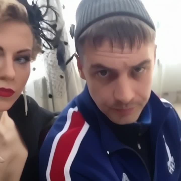 "Конь в пальто" / Опа, Новый год! (2017)
