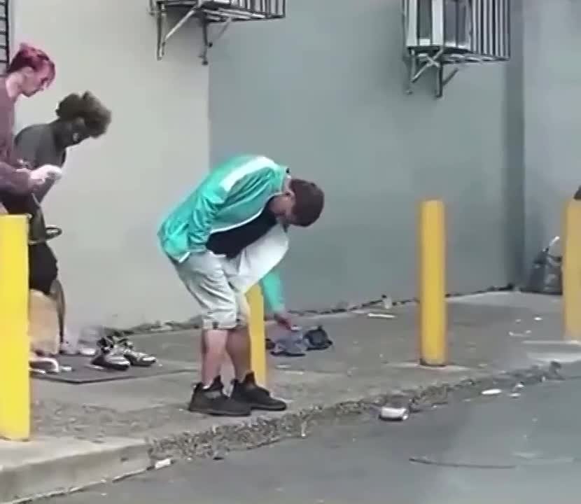 На Западе даже гимно лучше!