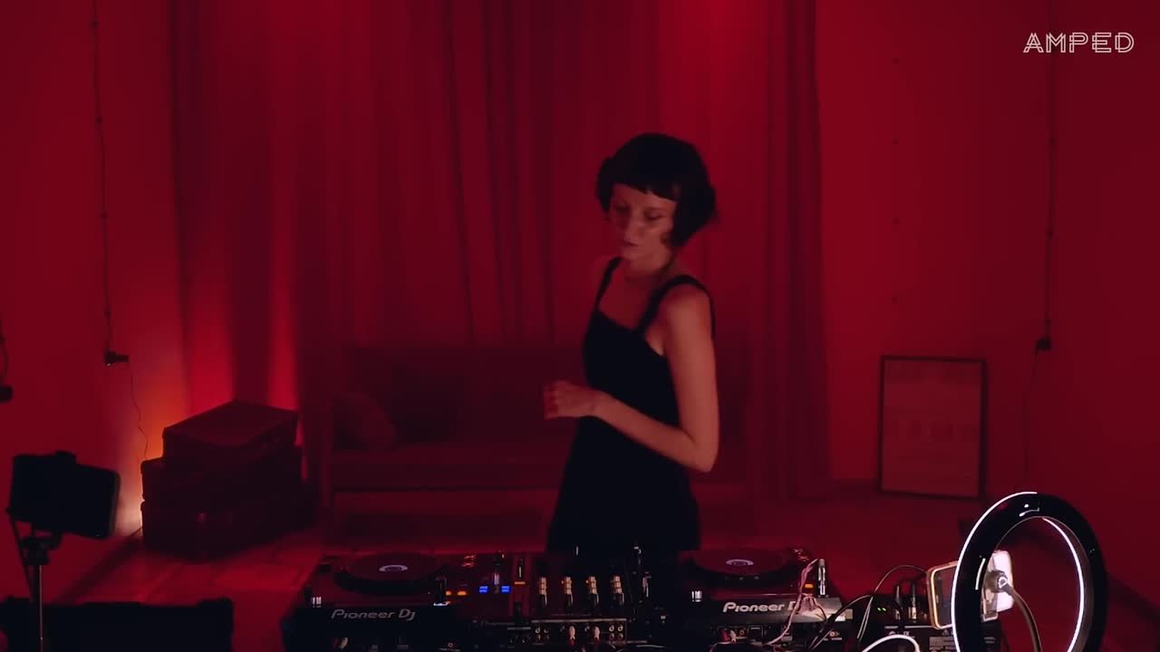 TECHNO 8