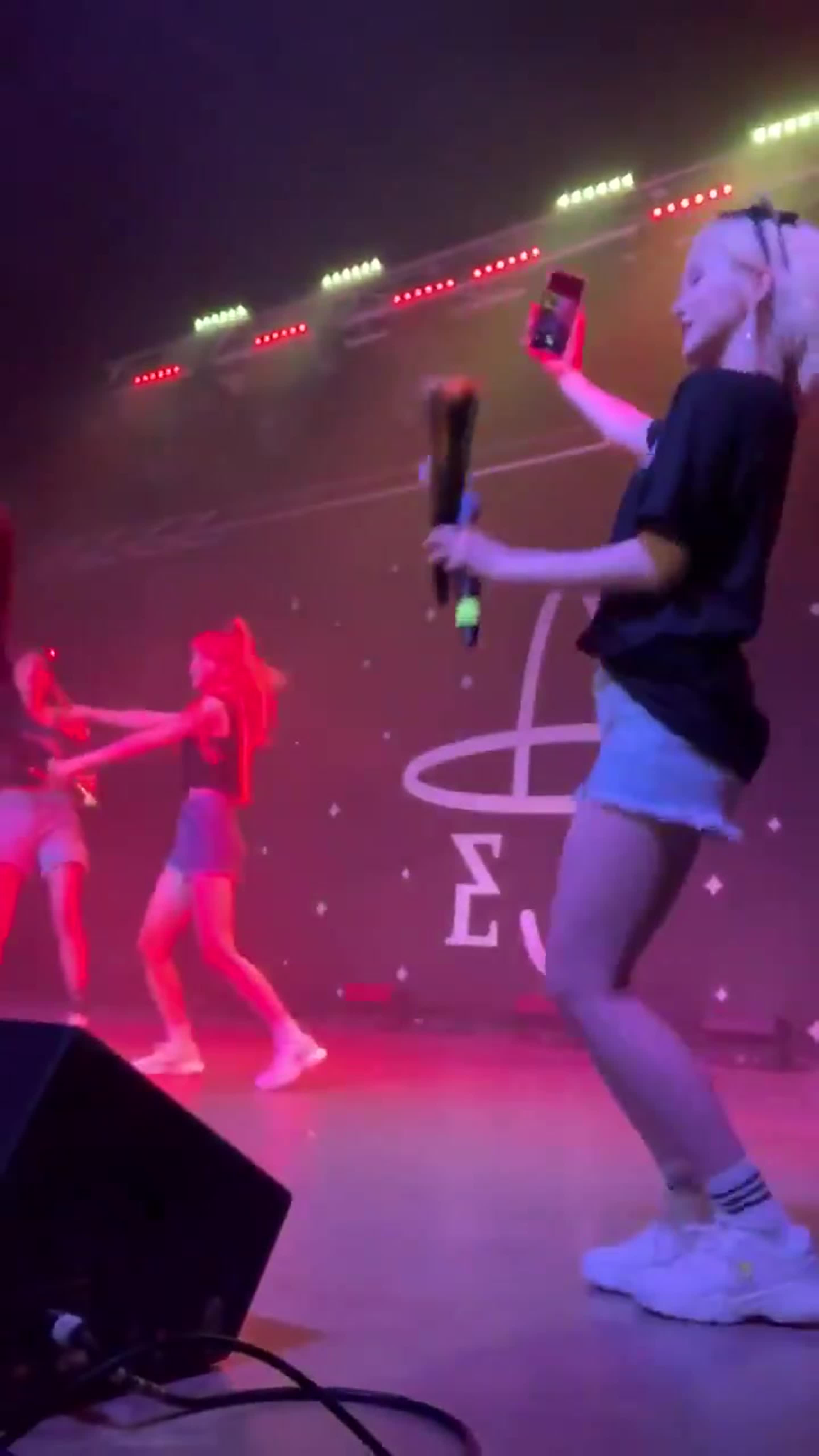 FANCAM BY FANS › ФАНКАМЫ ОТ ФАНАТОВ