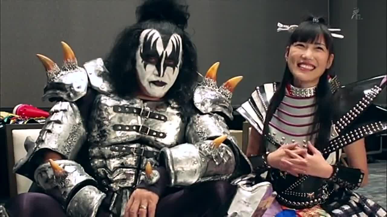 ももクロ VS KISS (Документальный фильм)